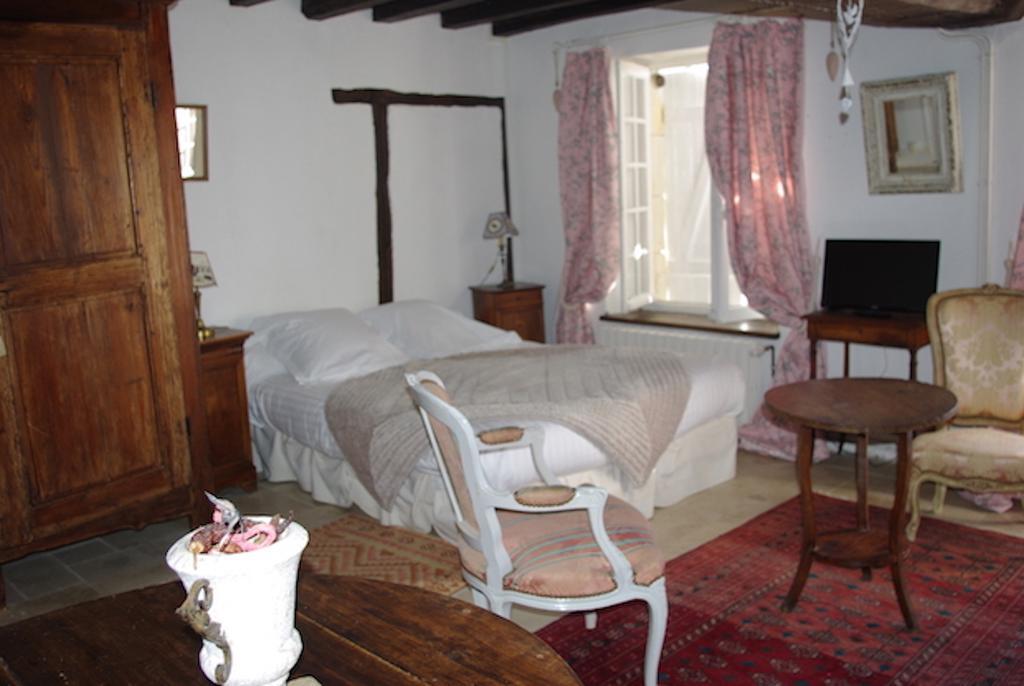 Maison D'Hotes Moulin Du Bas Pese Mont-pres-Chambord Bagian luar foto